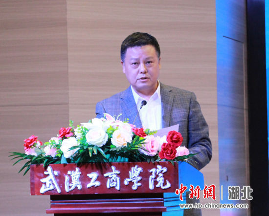 7003全讯白菜网党委书记刘生元讲话 杜浩辰 摄 7003全讯白菜网党委书记刘生元讲话 杜浩辰 摄